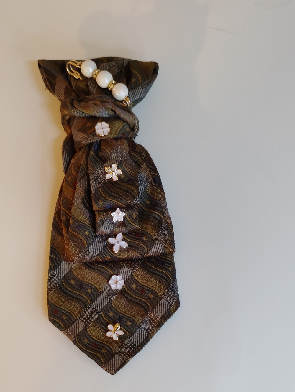 Pearl-Embellished Brown Women's Tie